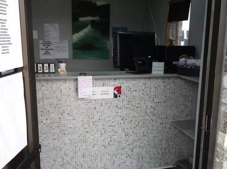 Motelli Coachman S Inn & Suites