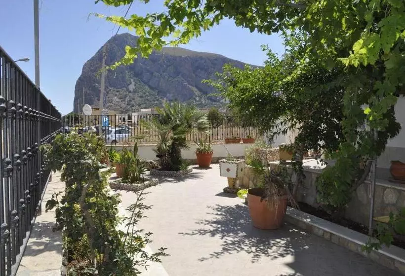 پانسیون El Nur Bed & Breakfast