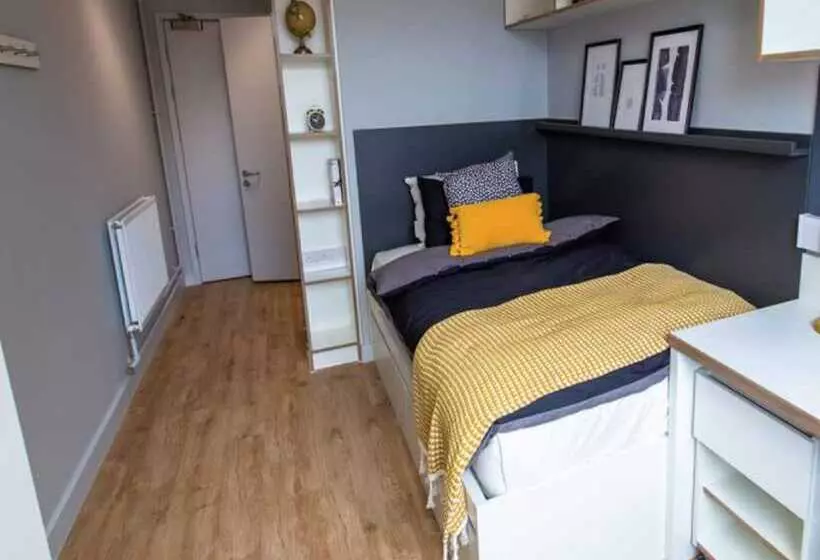 پانسیون En Suite Rooms Students Only   Newington