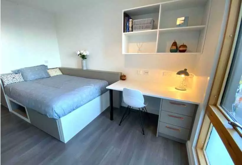 پانسیون En Suite Rooms Students Only   Newington