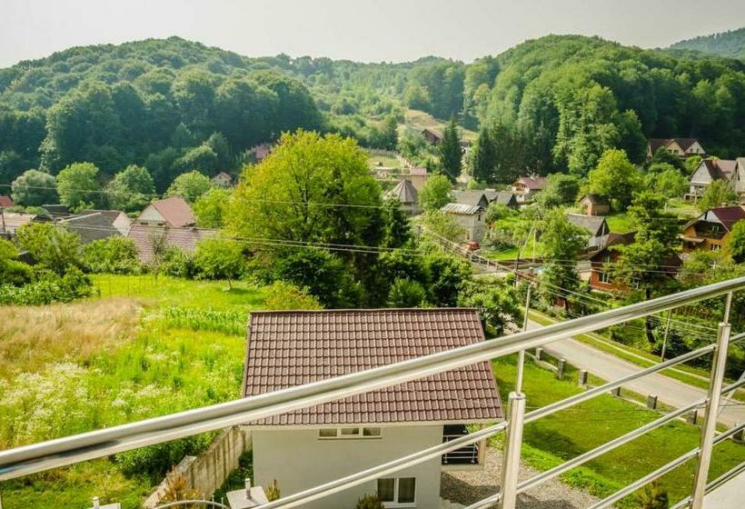 ホテル ластівчине гніздо