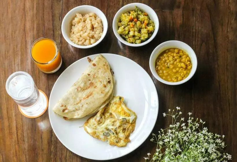 هتل Jatra Flagship Chattogram City Centre