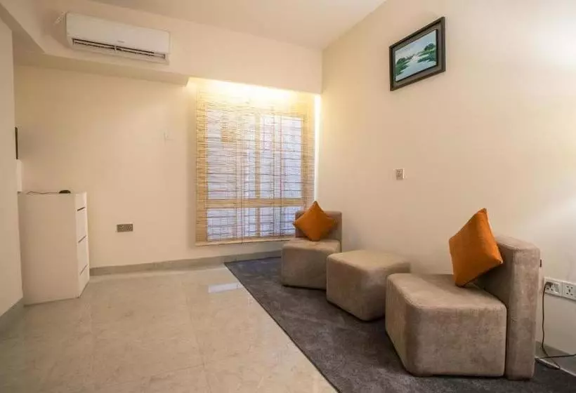 هتل Jatra Flagship Chattogram City Centre