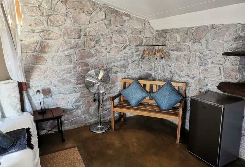 هتل Little Sossus Lodge