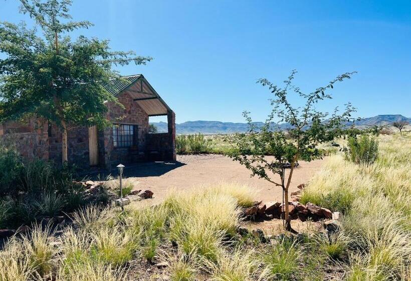 هتل Little Sossus Lodge