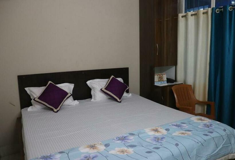 호텔 Manik Resort By Wb Inn