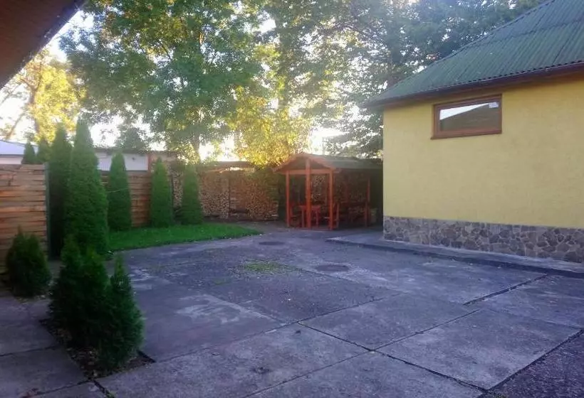 ユースホステル садиба у яноша