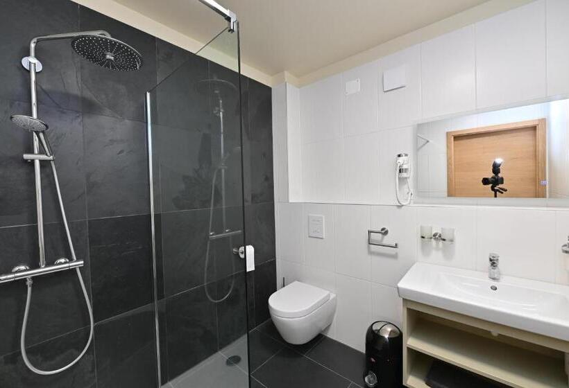 Domaine Edegger Organic Winery Badacsony