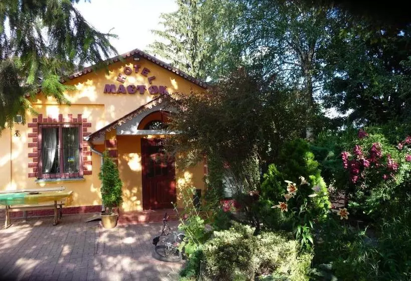 Hotelli готель маєток