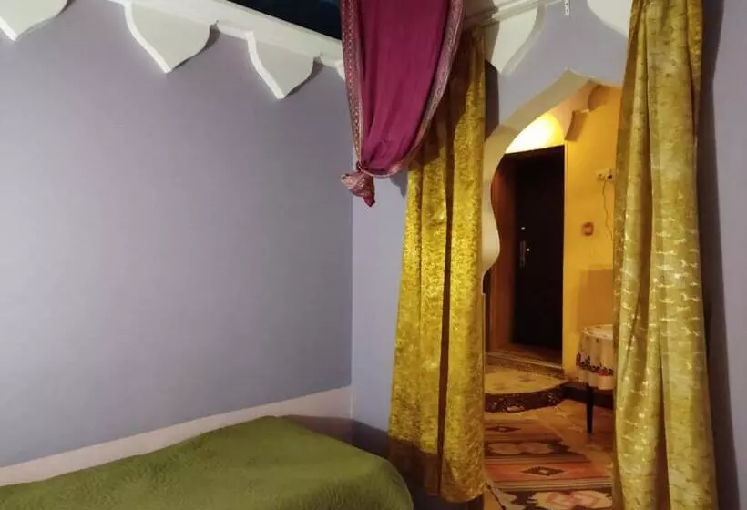 Hotelli готель маєток