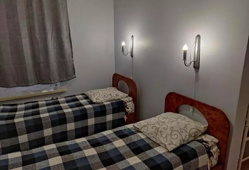 Hotelli готель маєток