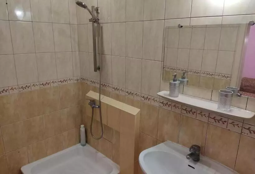 Hotelli готель маєток