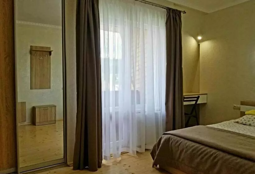 ホテル садиба святослав