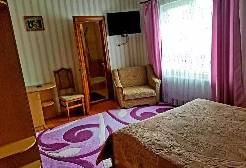 ホテル садиба святослав