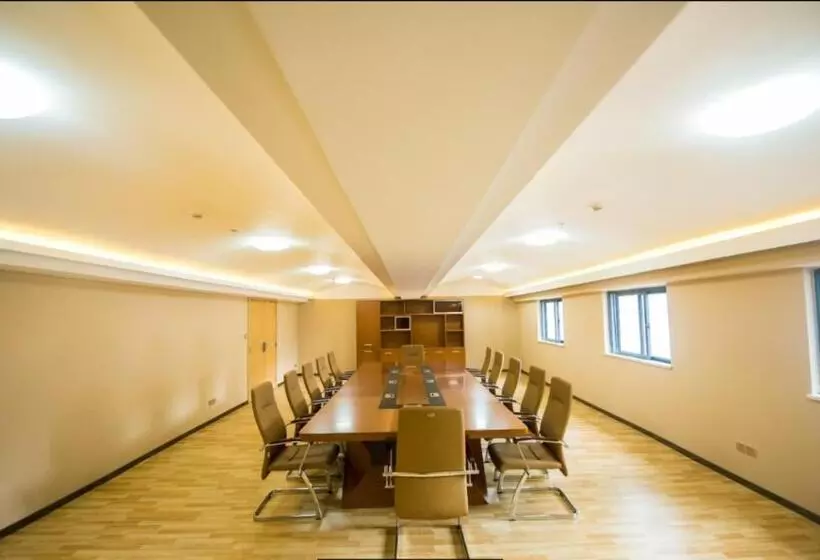 Hotelli 7days Premium Kunming University Town Subway Station Branch