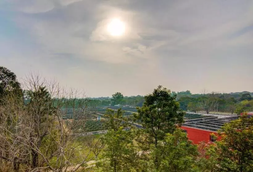 Itsy Hotels Gm Residency