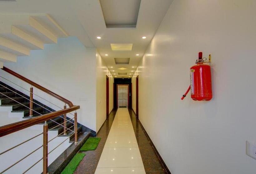 Itsy Hotels Gm Residency