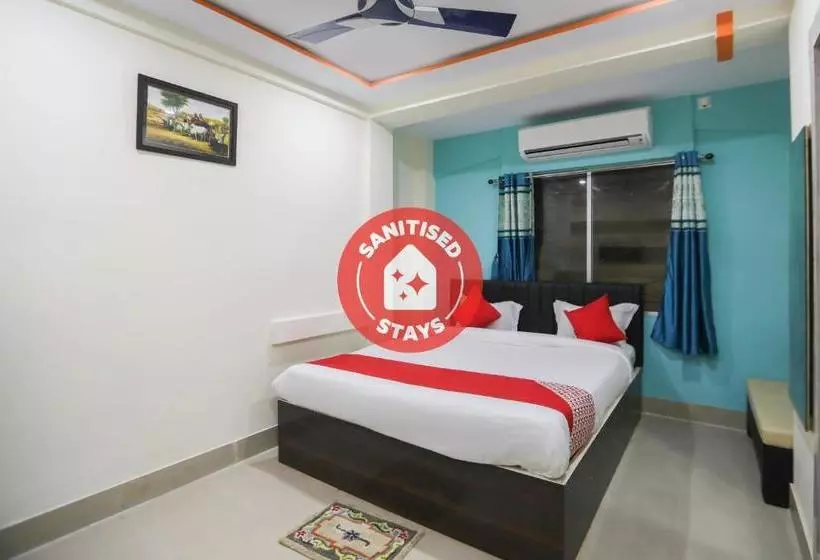 ホテル Oyo 68087 Red Velvet Siddhi Vinayak