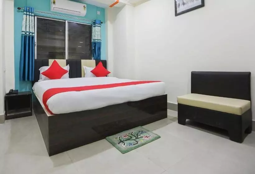 ホテル Oyo 68087 Red Velvet Siddhi Vinayak