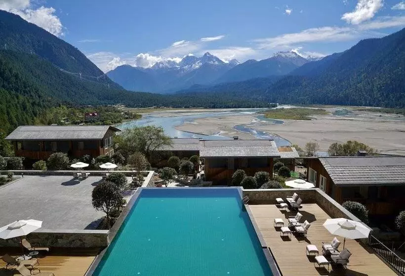 ホテル Songtsam Linka Bomi