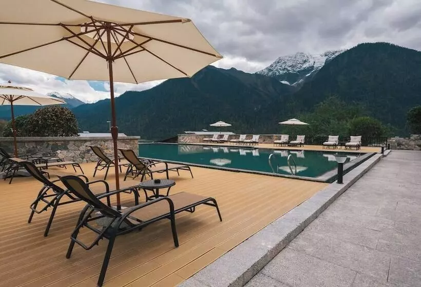 ホテル Songtsam Linka Bomi