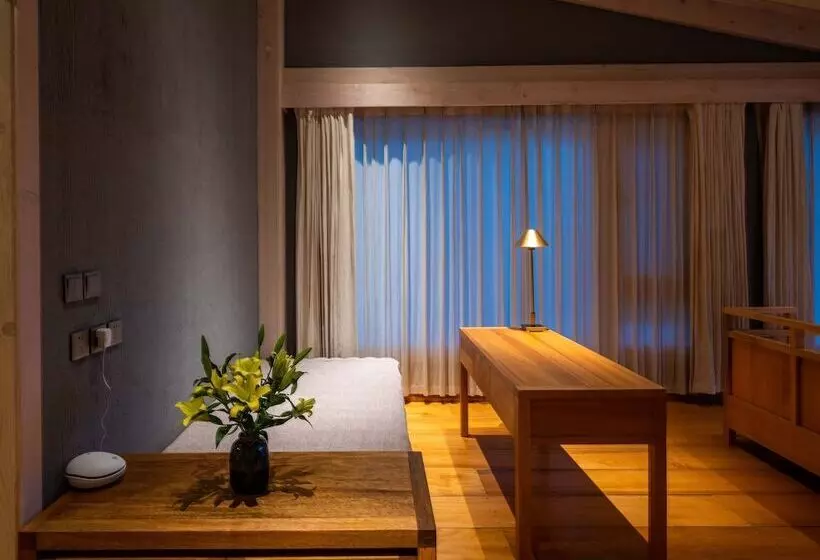 ホテル Songtsam Linka Bomi