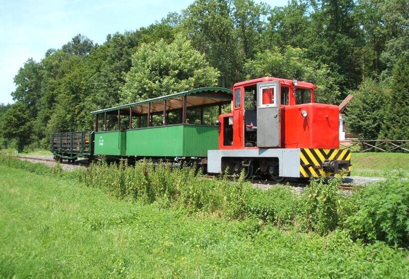 Kisrejtek Apartmanház