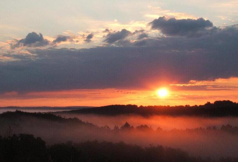 Kisrejtek Apartmanház