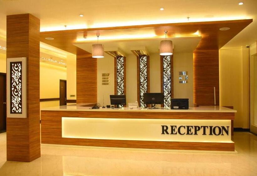 Mayur Hotel & Resort