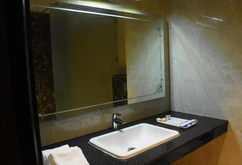 Mayur Hotel & Resort