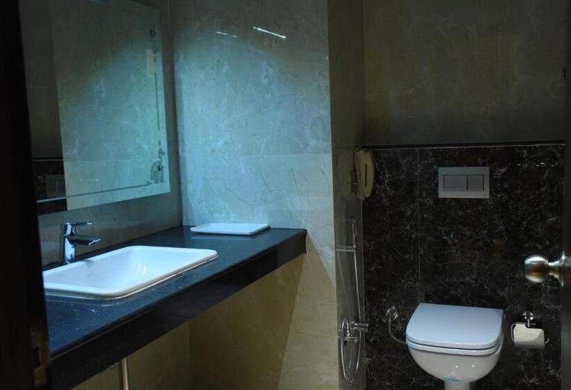 Mayur Hotel & Resort