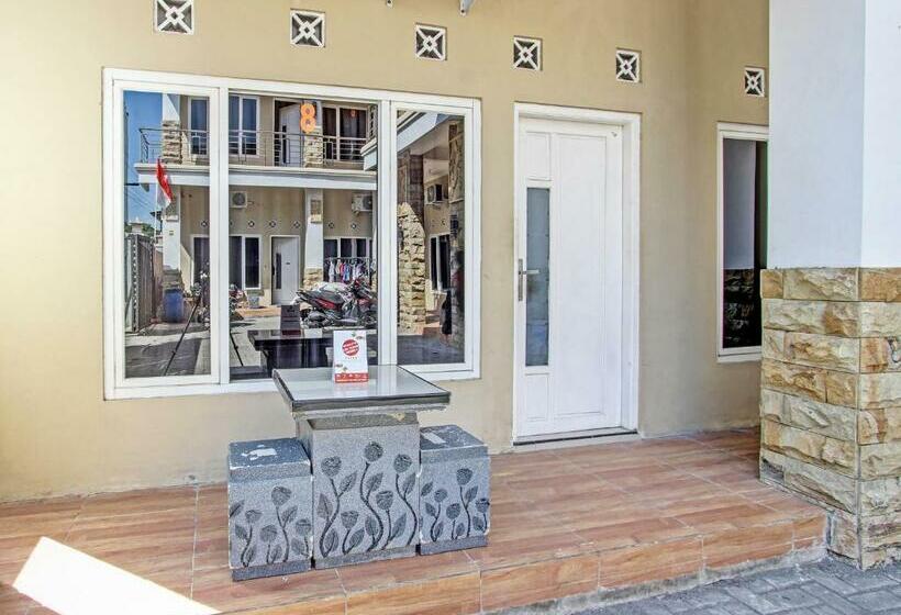 פנסיון Kostel Velisia Syariah Redpartner