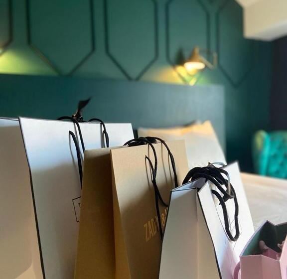 膳宿费 The Rooms At Firecastle