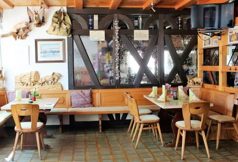 Retkeilymaja Landgasthof Porta