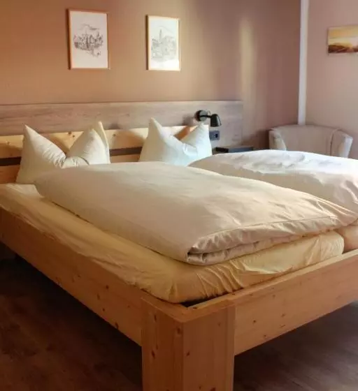 Retkeilymaja Landgasthof Porta