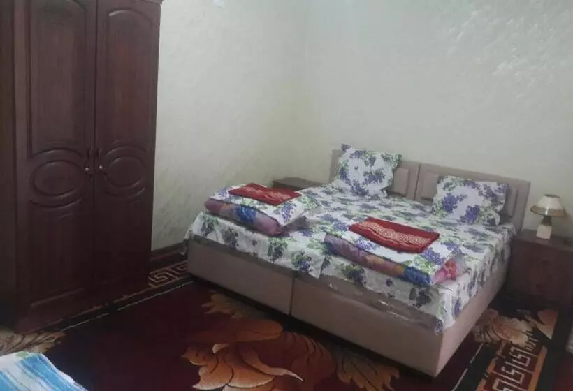 Bed and Breakfast 129