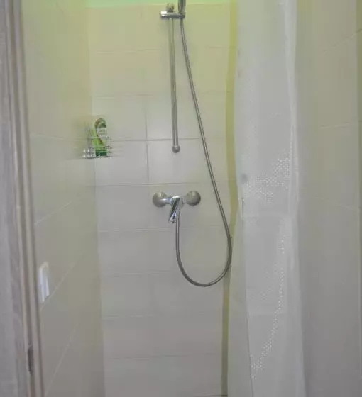Hostel S Size