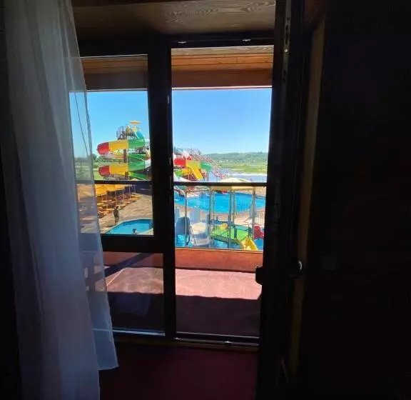 هتل аквапарк глухомань