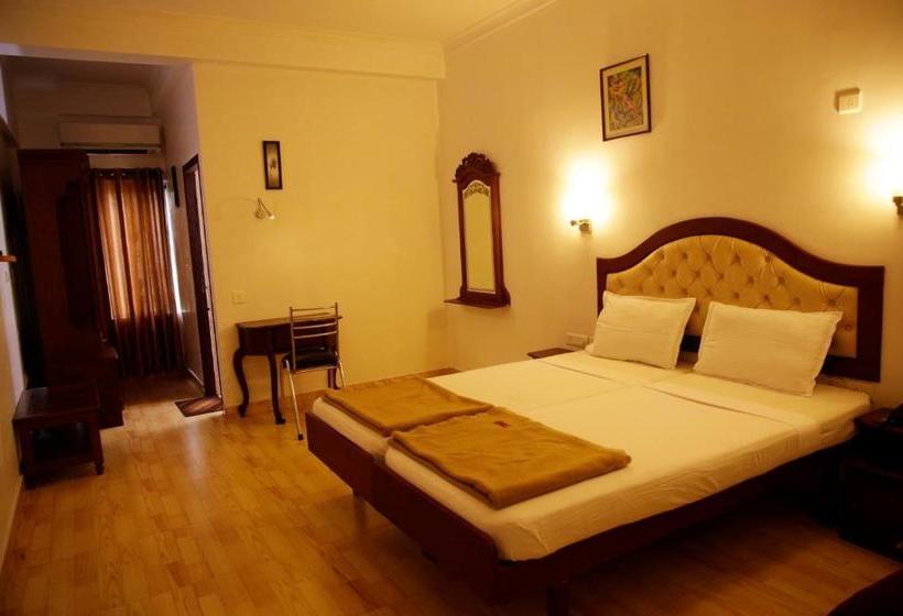 בית מלון כפרי Prinz Residency