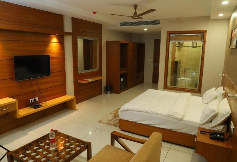 בית מלון כפרי Royal Hillton