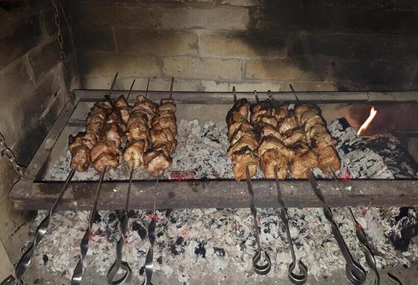 Resort готель River Hill