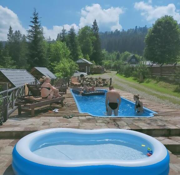 Resort готель River Hill