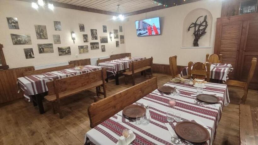 Resort готель River Hill