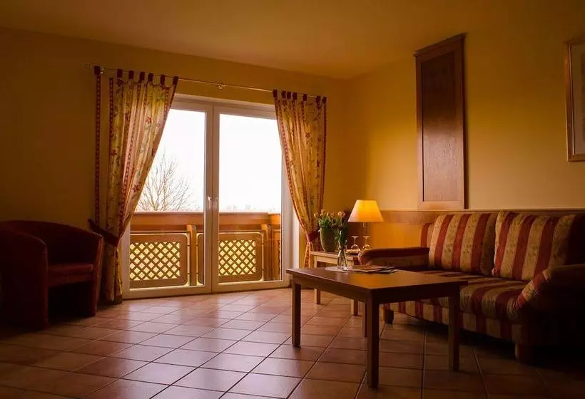 Retkeilymaja Gästehaus Vinetum