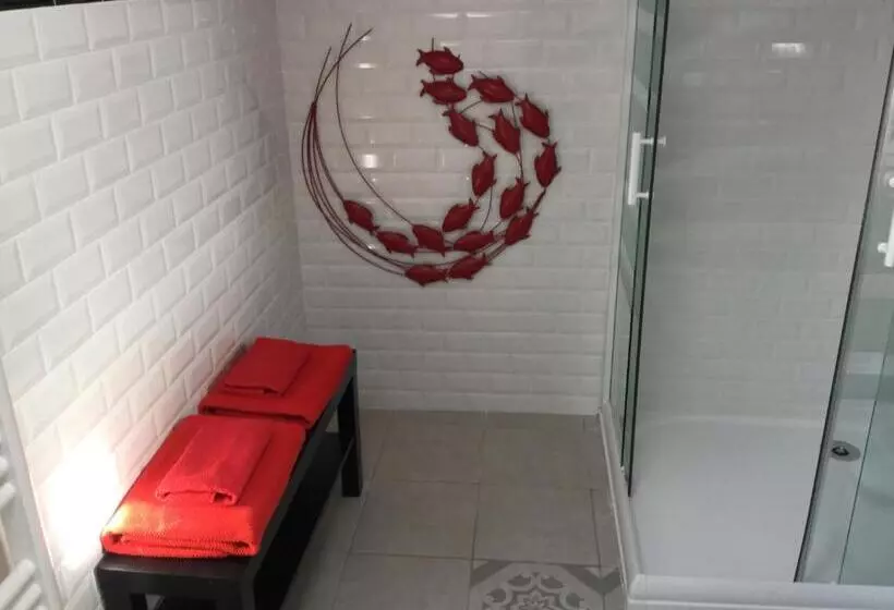 ベッドアンドブレックファースト La Ressource