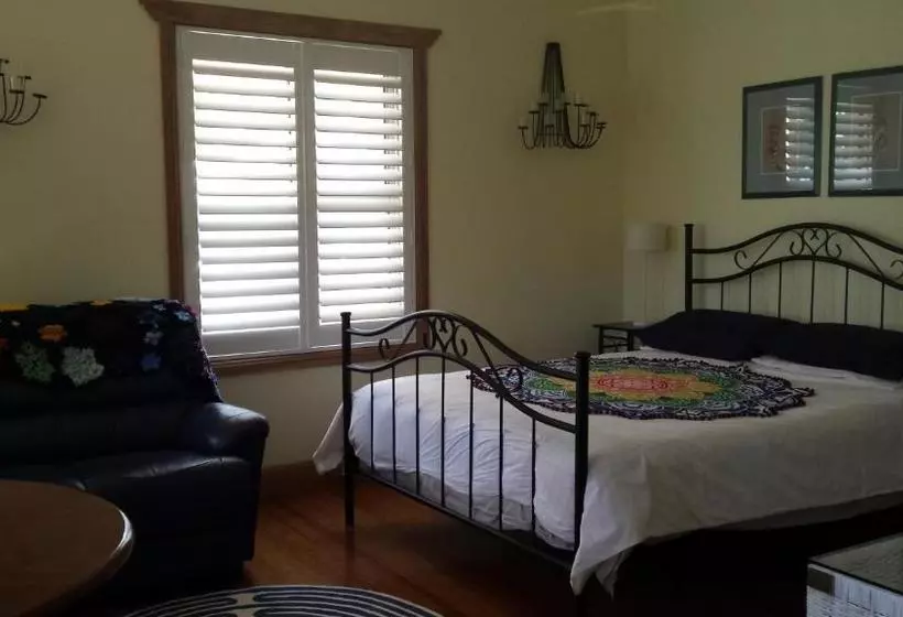 Aamiaismajoitus (B&B) Stringybark Hills Retreat