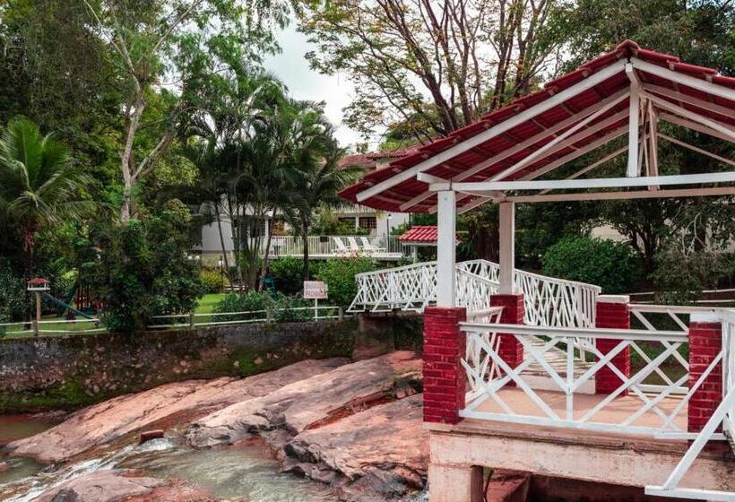 Отель 3 Pontões