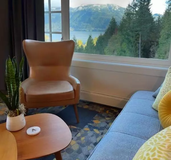 Hotelli Artisan Suites On Bowen