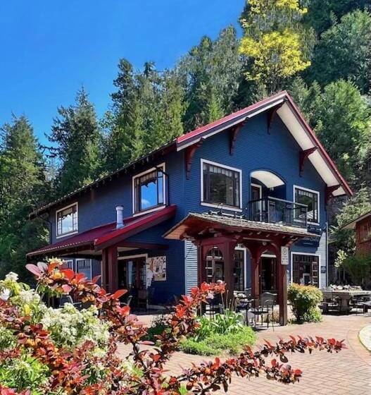 Otel Artisan Suites On Bowen