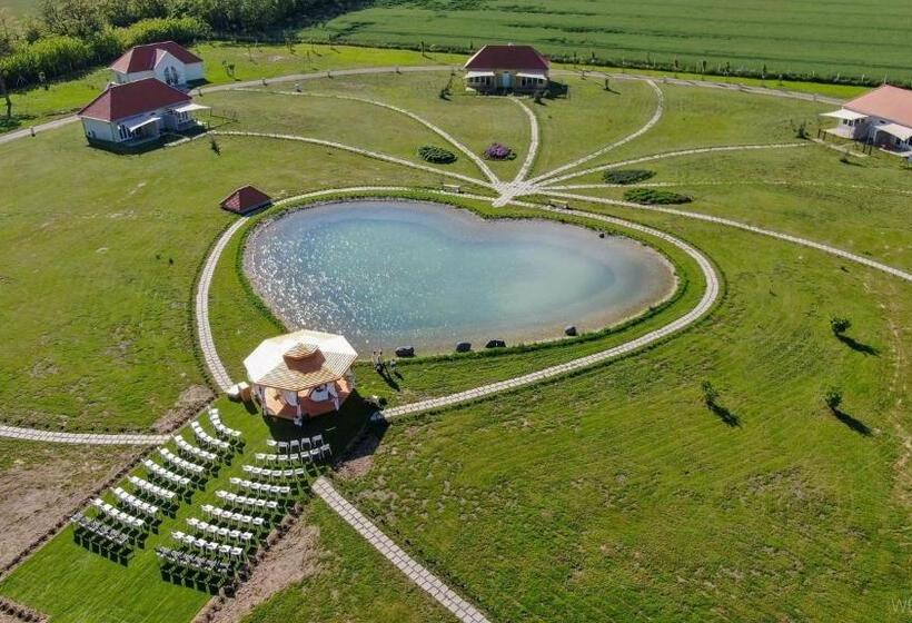 Hotel Chalets Franciska Major, Pro Village